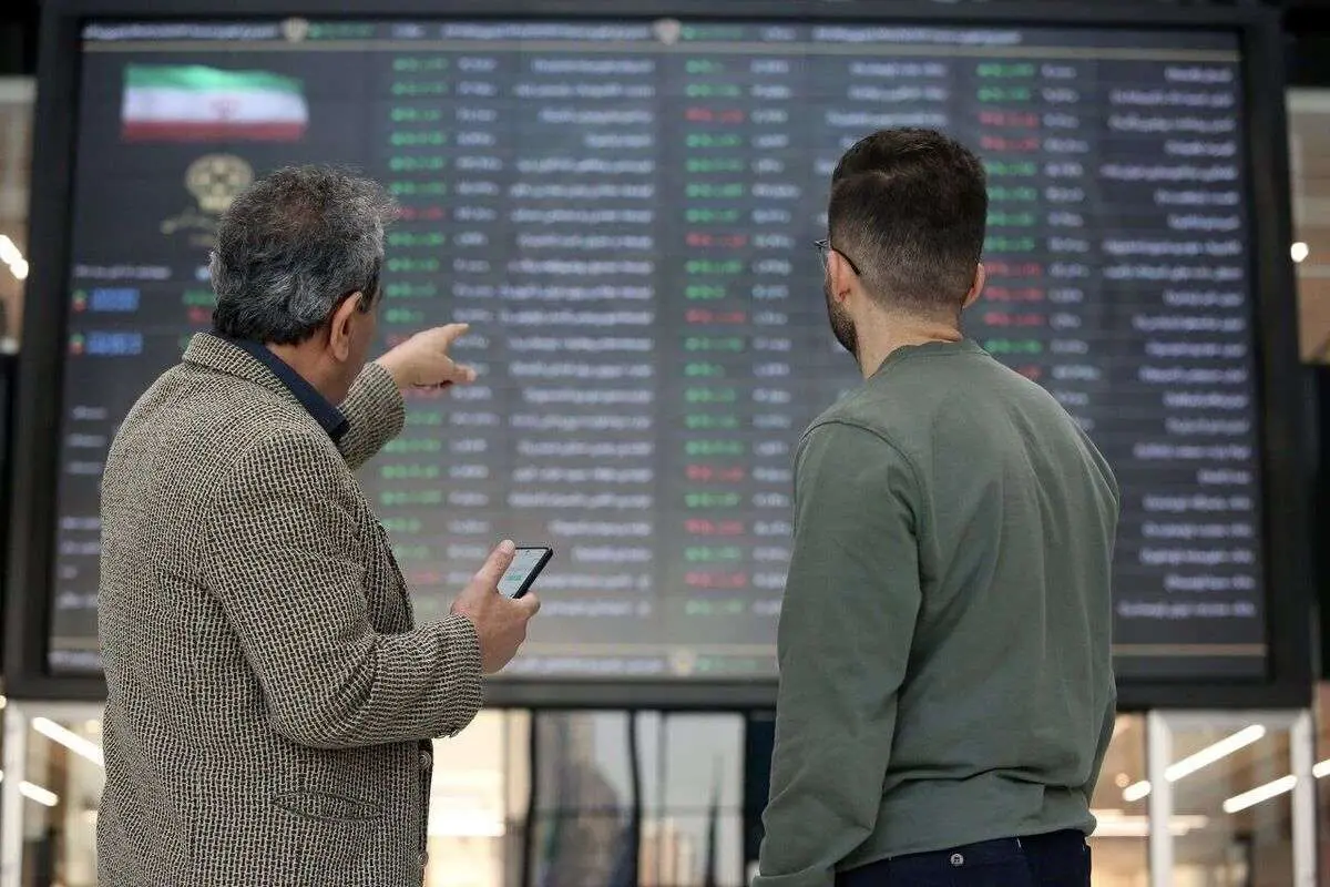 بورس اوج گرفت؛ رشد ۱۷ هزار واحدی شاخص هم‌وزن