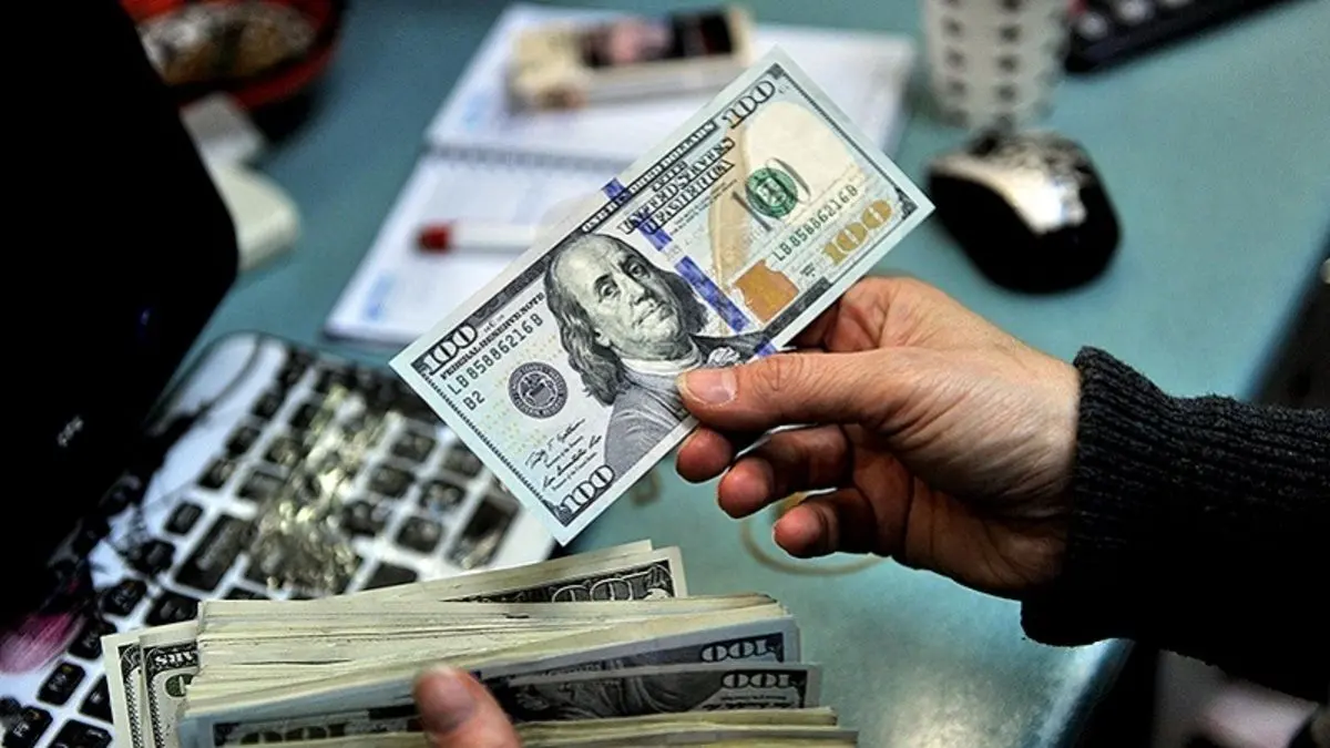 قیمت دلار امروز ۲۴ فروردین ۱۴۰۴؛ دلار کاهشی شد