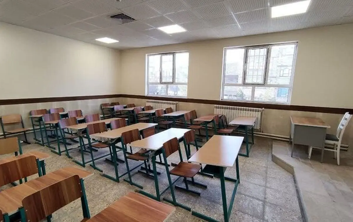 اخراج معلم متعرض به چند دانش‌آموز در تهران