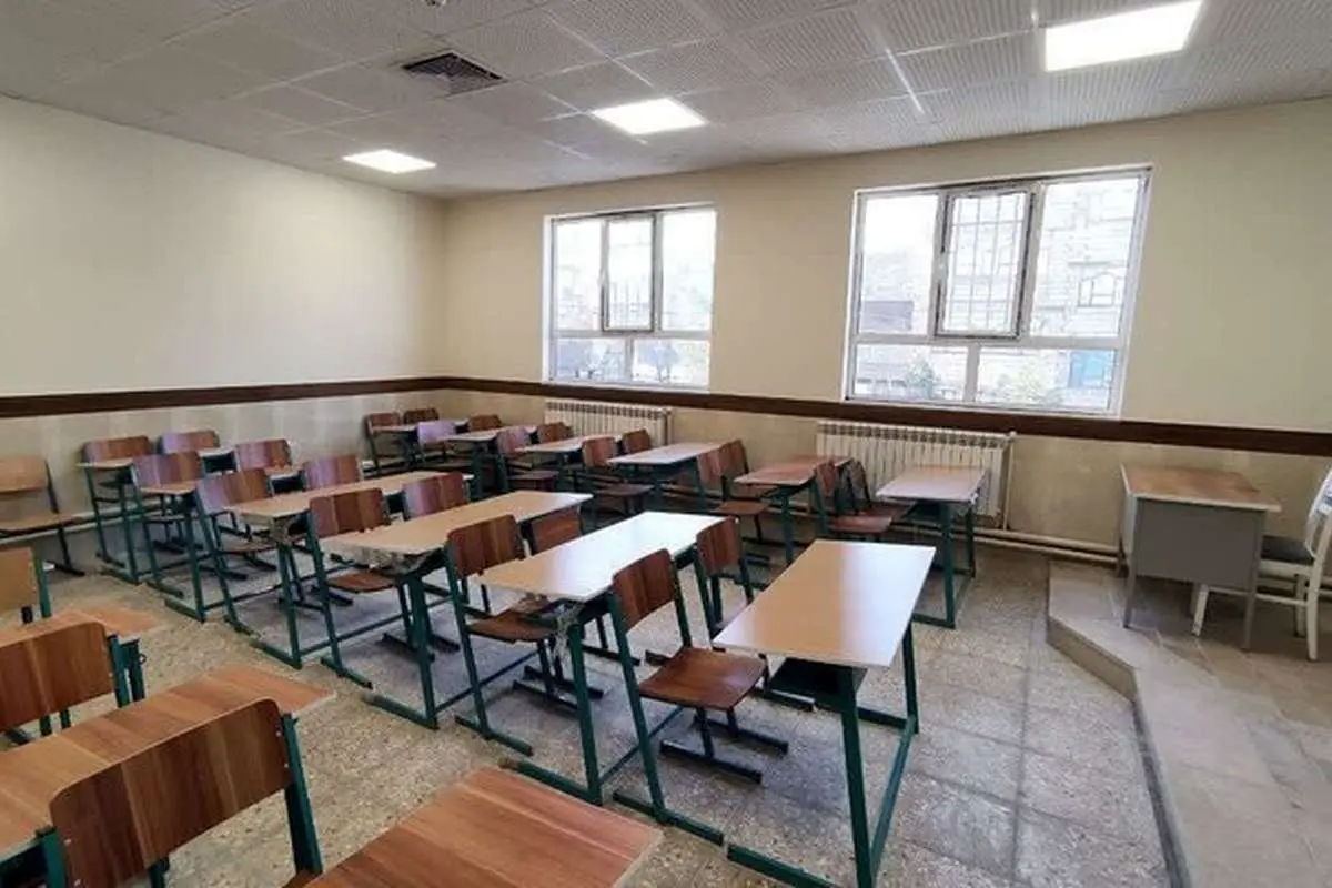 اخراج معلم متعرض به چند دانش‌آموز در تهران