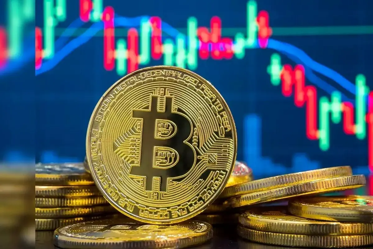 بیت‌کوین در دوراهی سرنوشت‌ساز: اصلاح یا آغاز موج جدید صعودی؟