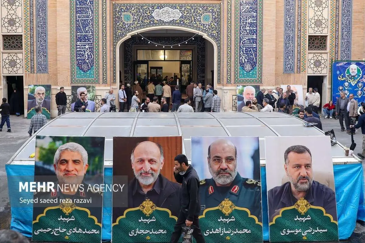 تصاویر؛ زینب سلیمانی در مراسم سالگرد شهدای کنسولگری ایران در دمشق