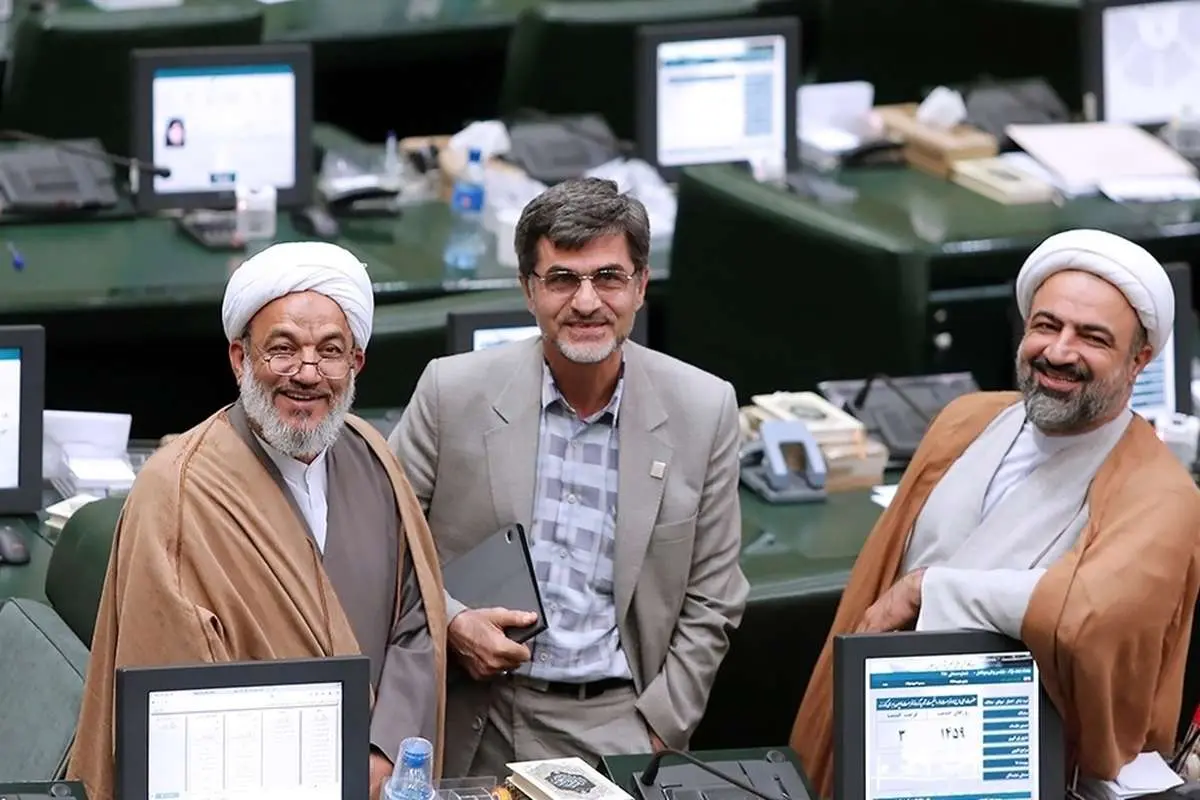 طبل میانتهی مخالفان مذاکره