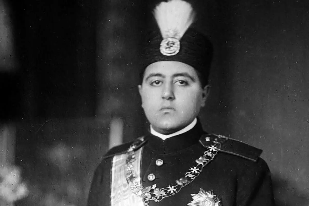 تصاویر؛ چهرۀ «سلطان علی میرزا» برادرزادۀ احمدشاه قاجار و نوهٔ محمدعلی شاه در پاریس