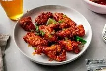 طرز تهیه خوراک مرغ کره‌ای رستورانی؛ دستور پخت خوشمزه و متفاوت با طعمی آسیایی