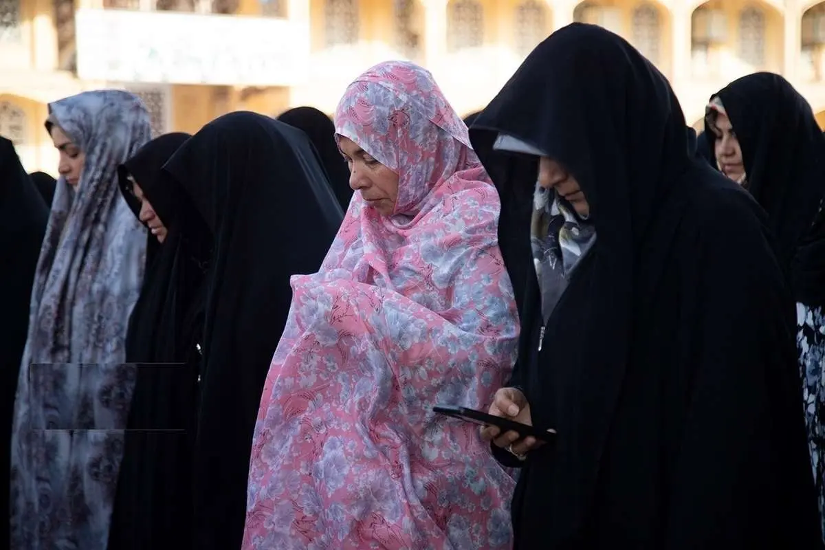 تصاویر؛ نماز باران در یزد، زمزمه دعا برای بارش رحمت