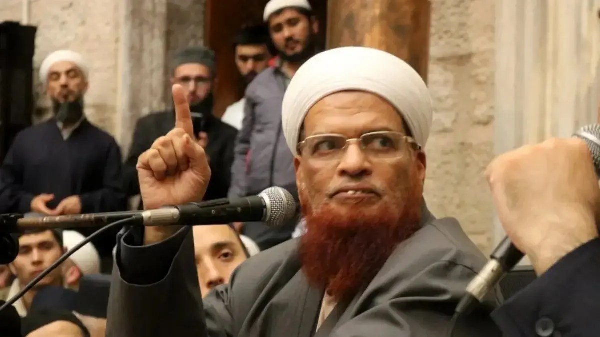جنگ با اسرائیل واجب است/ پول عمره را صرف مقاومت فلسطین کنید