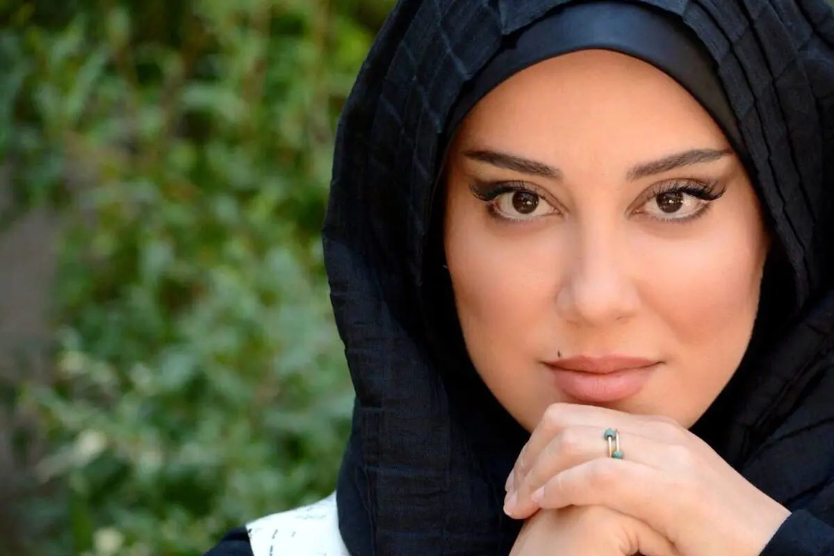 رفیق بی‌کلک؛ هوش‌مصنوعی؟ رفاقت آشا محرابی با هوش مصنوعی