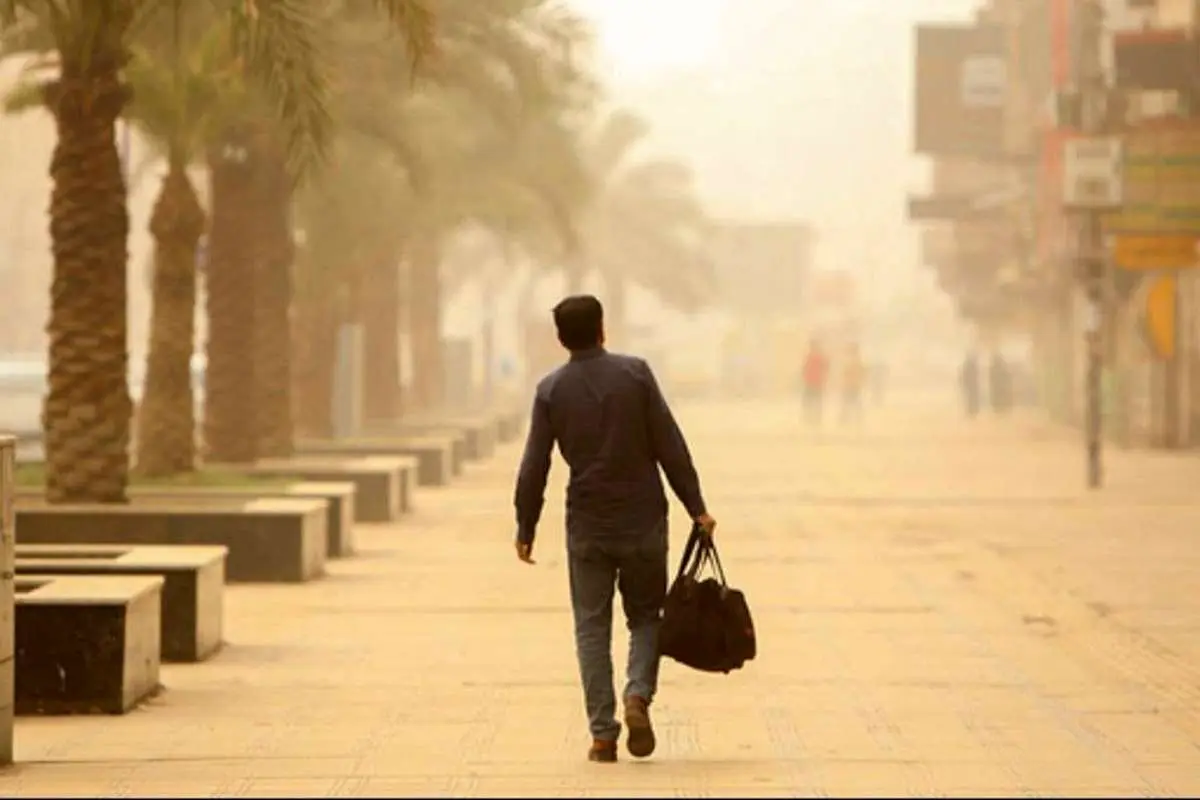 گردوغبار مدارس کیش را تعطیل کرد