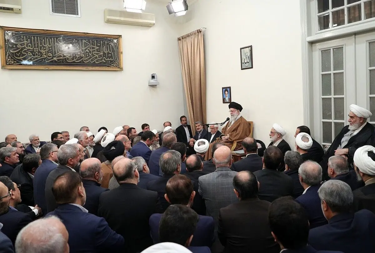 تندروها انتظار این حجم حمایت رهبر انقلاب از مذاکرات ایران و آمریکا را نداشتند