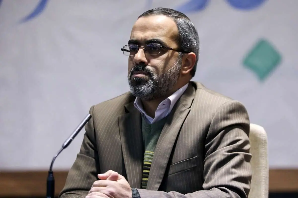 ببینید؛ پاسخ قالیباف به تذکر نماینده تهران: بینظمی نکنید؛ طبق آییننامه پیش میرویم
