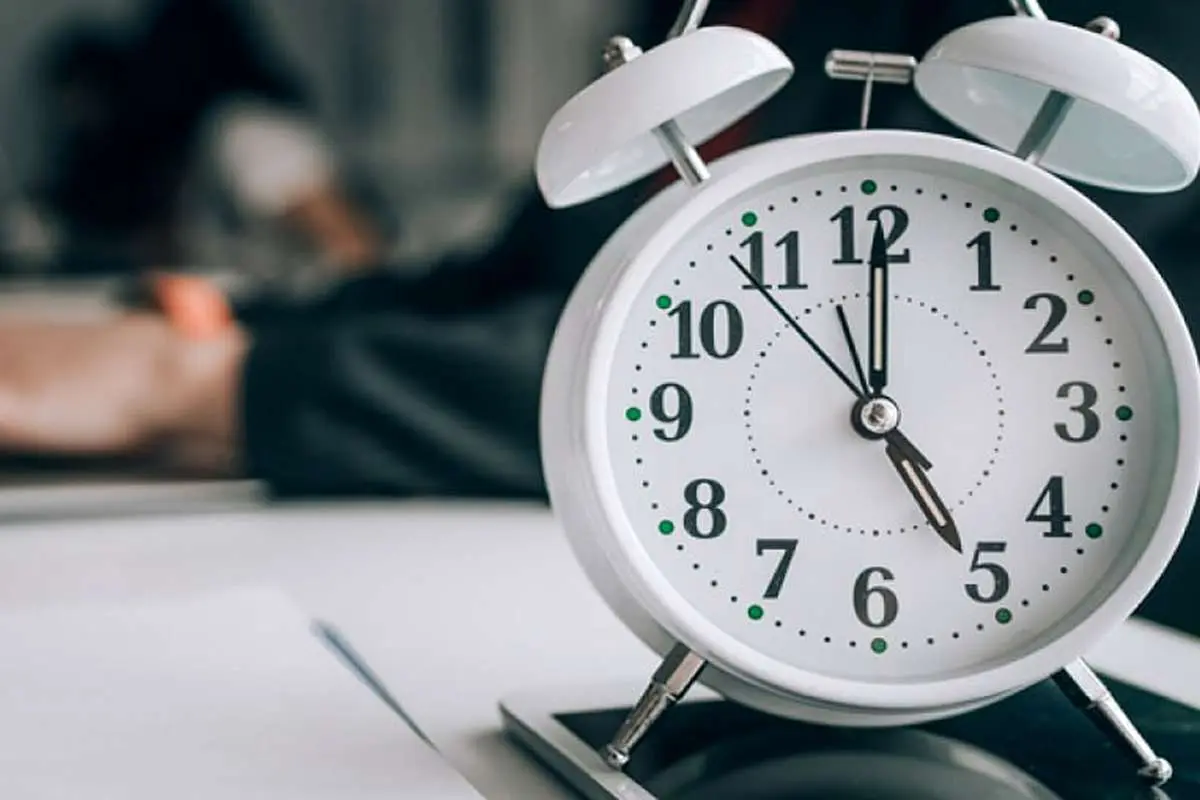 ادارات از ۶ صبح باز میشوند؟
