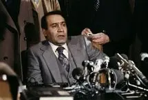 شکایت صادق قطب‌زاده از صدام پیش از آغاز جنگ