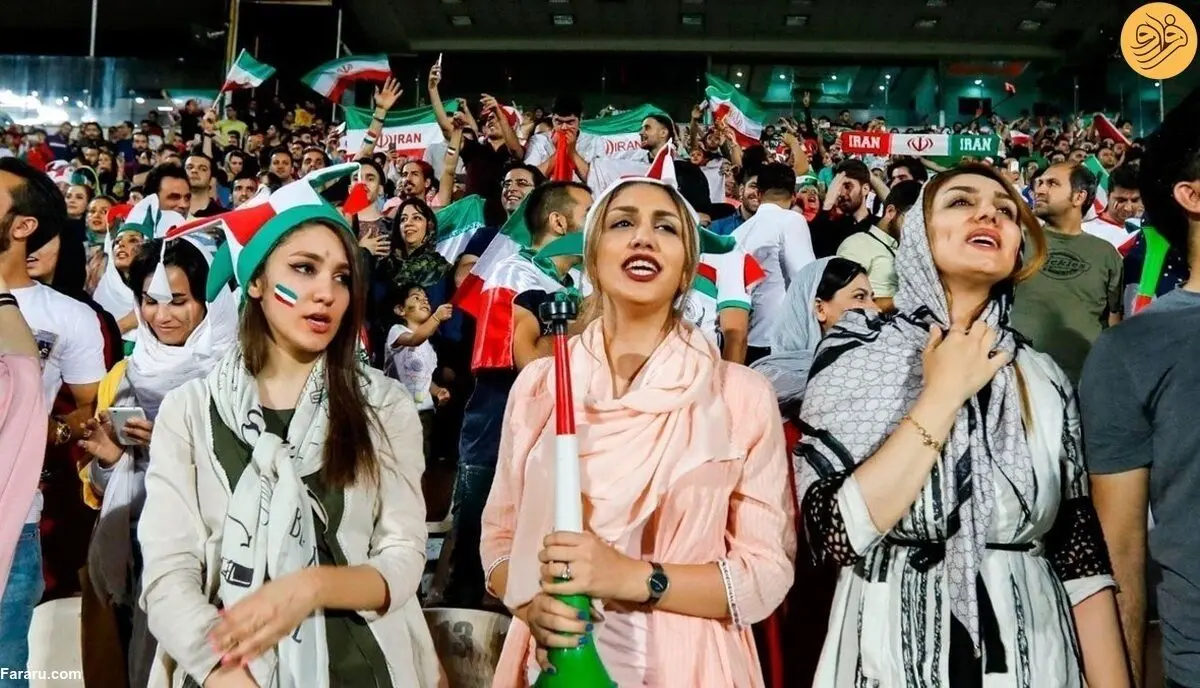 بازی ایران - کره شمالی با حضور تماشاگران زن در مشهد