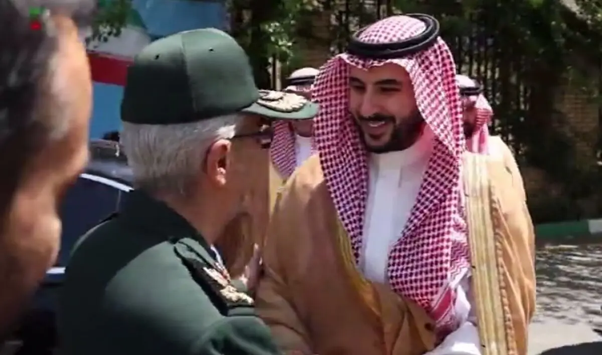 ببینید؛ وزیر دفاع عربستان در تهران؛ سرلشکر باقری از بن‌سلمان استقبال کرد