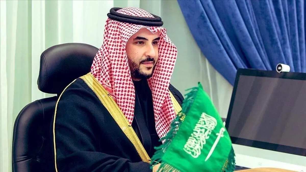 دیدار وزیر دفاع عربستان با دبیر شورای عالی امنیت ملی در تهران