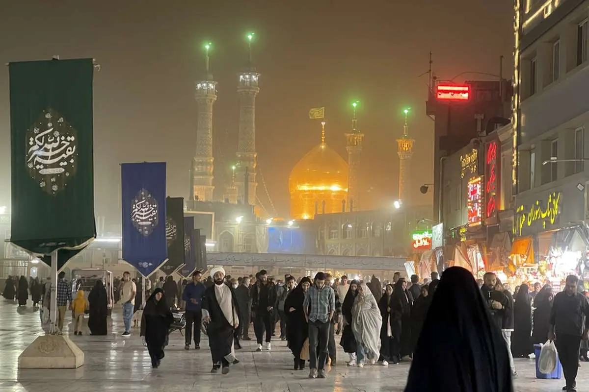 تصاویر؛ قم در محاصره گرد و خاک
