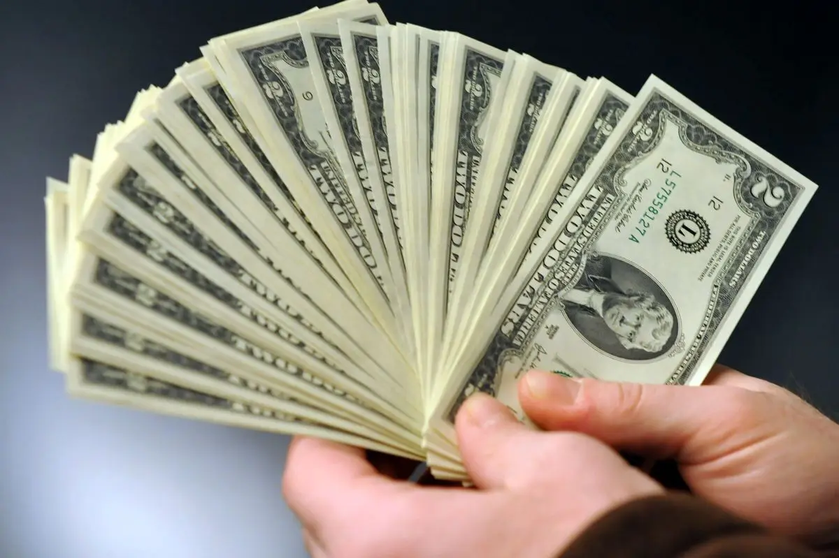 قیمت دلار و سایر ارزها امروز ۲۹ فروردین ۱۴۰۴؛ دلار عقب‌تر از کف مقاومتی ایستاد