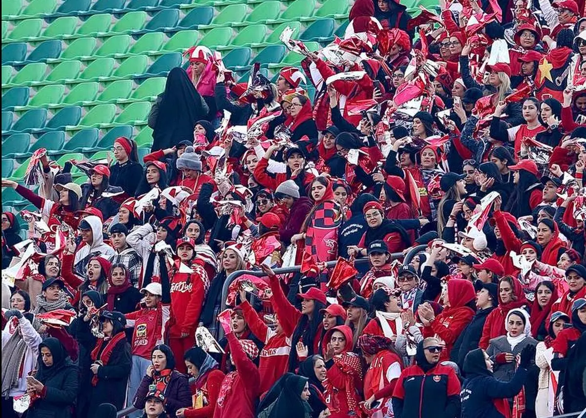 ۱۰ هزار بلیت بازی پرسپولیس-سپاهان منتظر فروش!