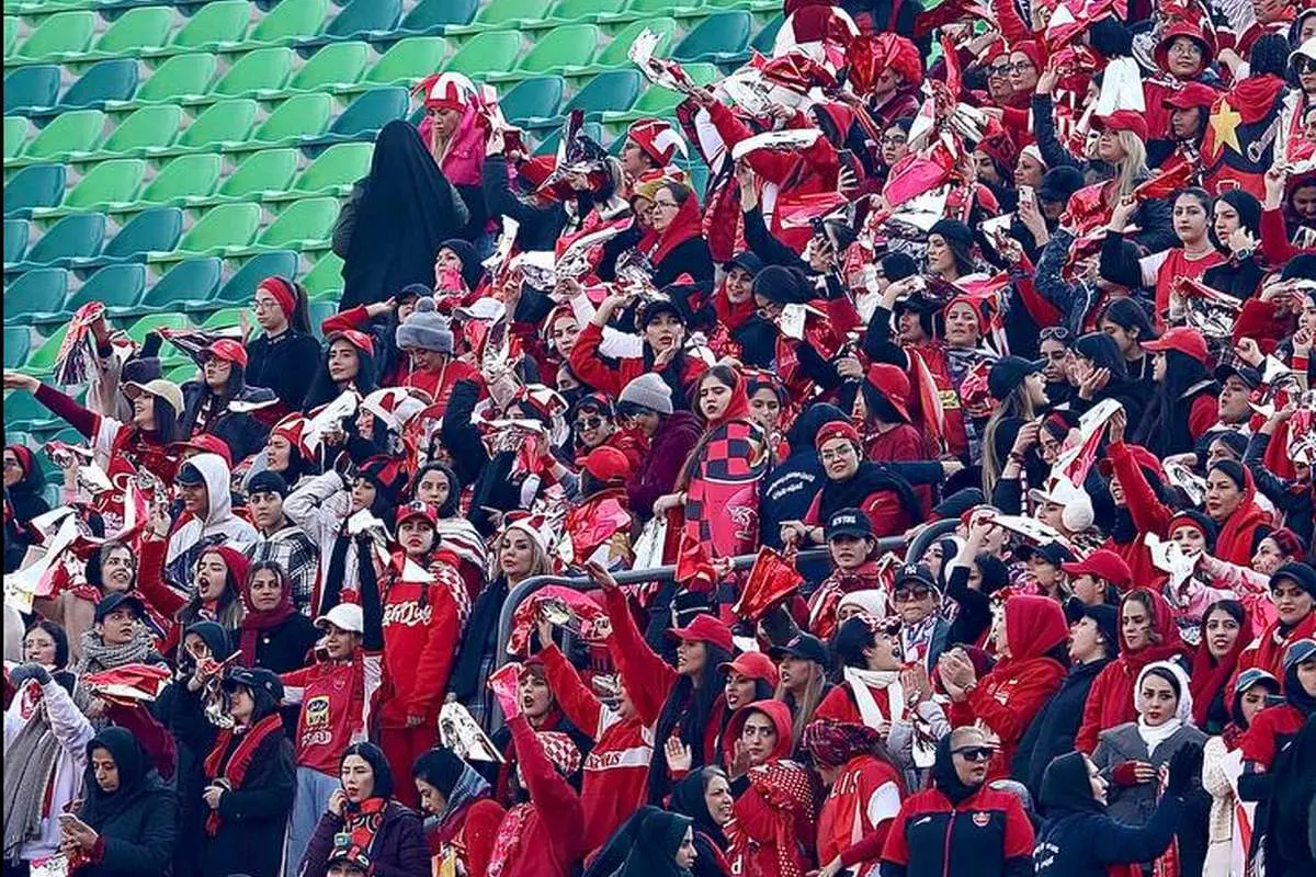 ۱۰ هزار بلیت بازی پرسپولیس-سپاهان منتظر فروش!