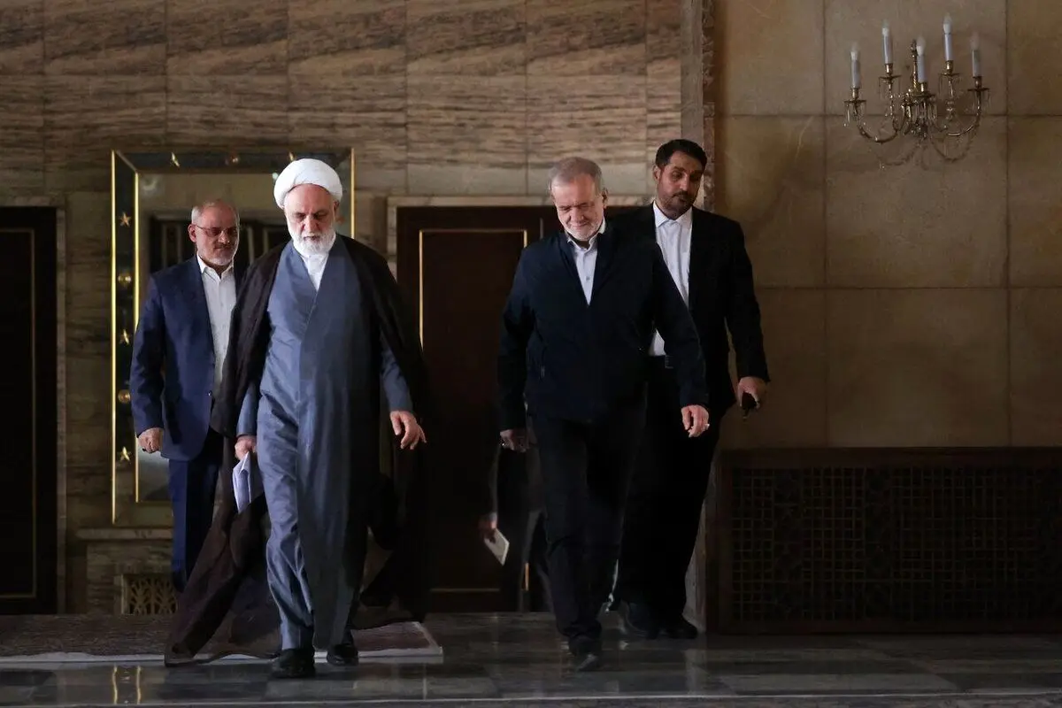 چرا برای تندرو‌ها فقط «کرسنت» باید شفاف شود نه «چای دبش» و «بابک زنجانی»؟!