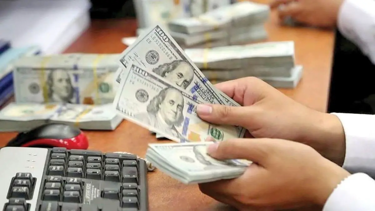 کف‌شکنی نرخ دلار؛ بازار ارز به دو سیگنال مثبت واکنش نشان داد