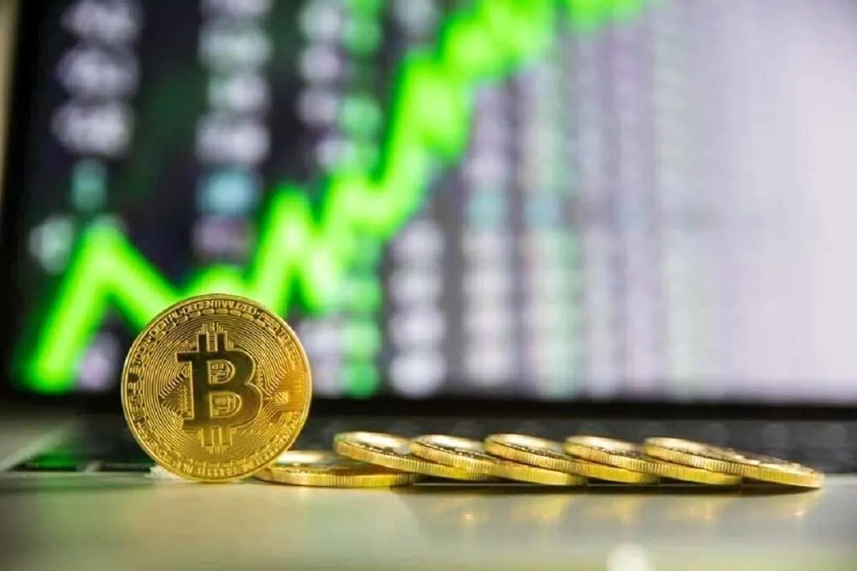 قیمت ارز‌های دیجیتال امروز چهارشنبه ۳ اردیبهشت: عبور بیت‌کوین از مرز حساس