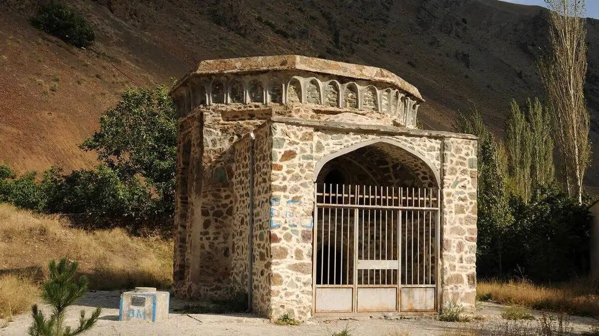 تصویر؛ برج تهمینه؛ آرامگاهی از دوره تیموریان