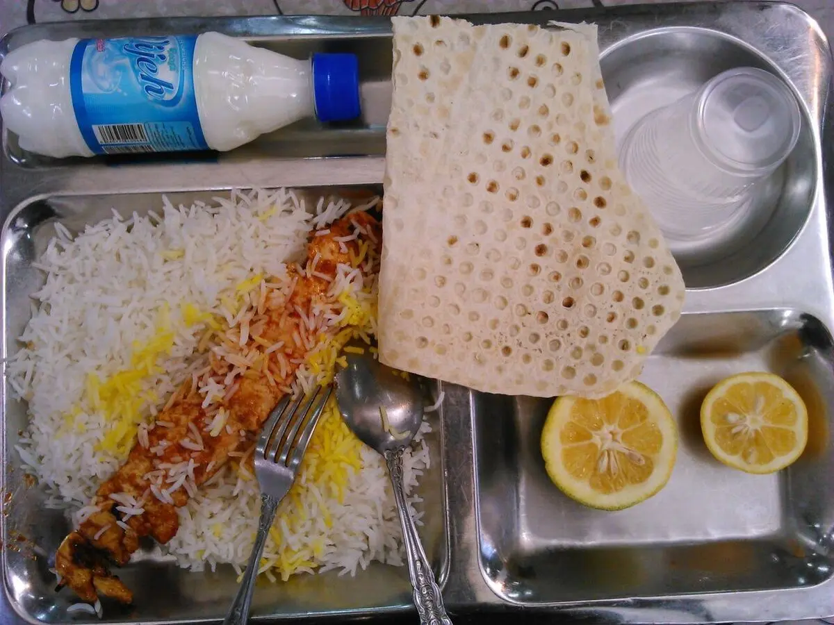 تکذیب حذف یارانه تغذیه دانشجویی
