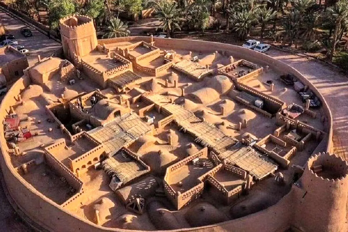 تصاویر؛ نمای هوایی از معماری دیدنی یک قلعه تاریخی