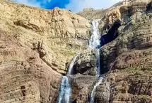 آبشار سوستون لواسان؛ مقصدی بی‌نظیر برای طبیعت‌گردان