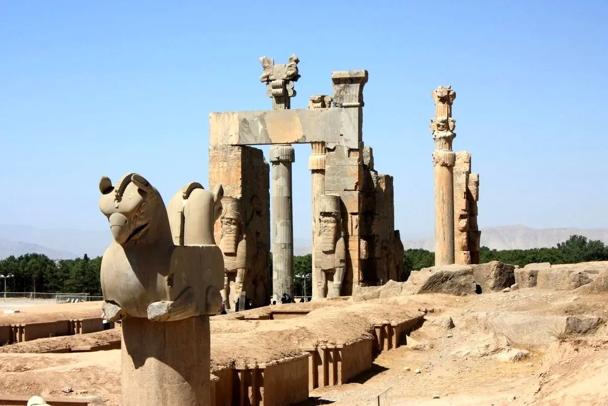 ویدئویی جالب از زیر تخت جمشید