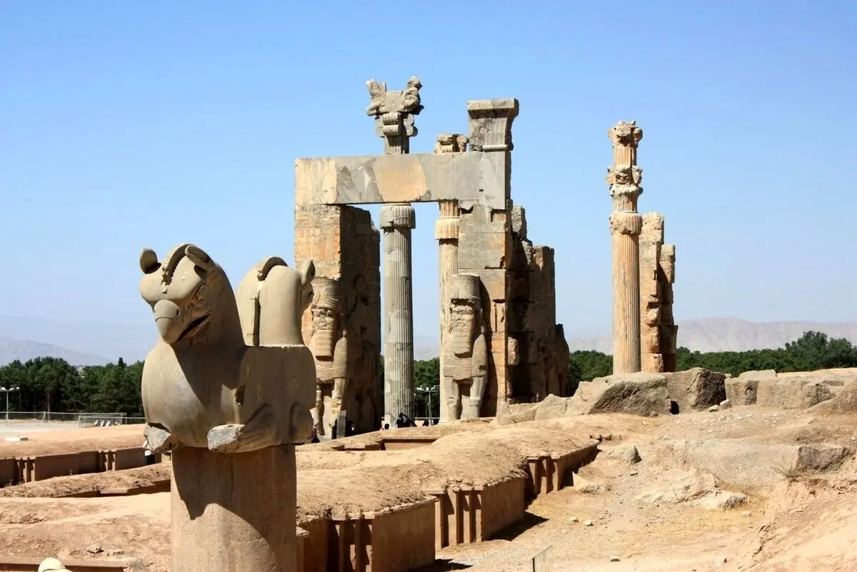 ویدئویی جالب از زیر تخت جمشید