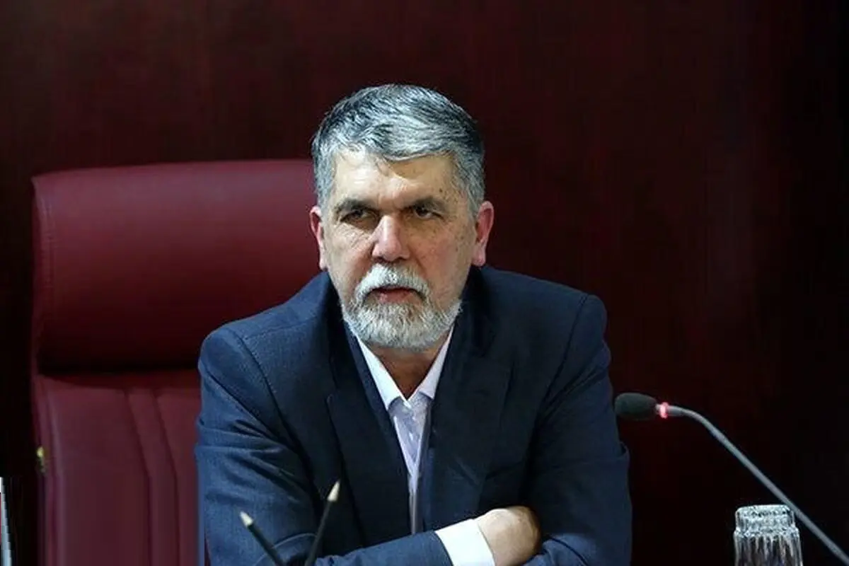 تصویر؛ ادای احترام وزیر ارشاد به پاپ فرانسیس