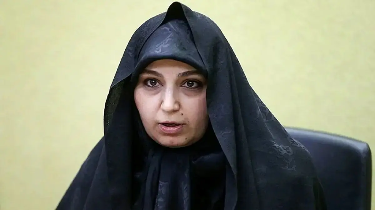 ببینید؛ انتقاد تند نرجس سلیمانی در صحن شورا: پست‌های مدیریتی شهرداری مانند غنائم جنگی تقسیم شده‌اند
