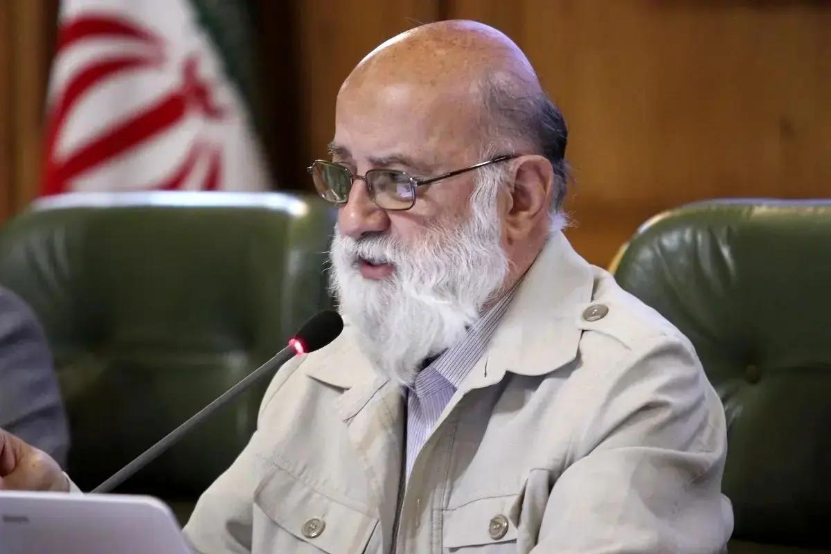 ببینید؛ مهدی چمران: مریض که نیستیم دعوا کنیم