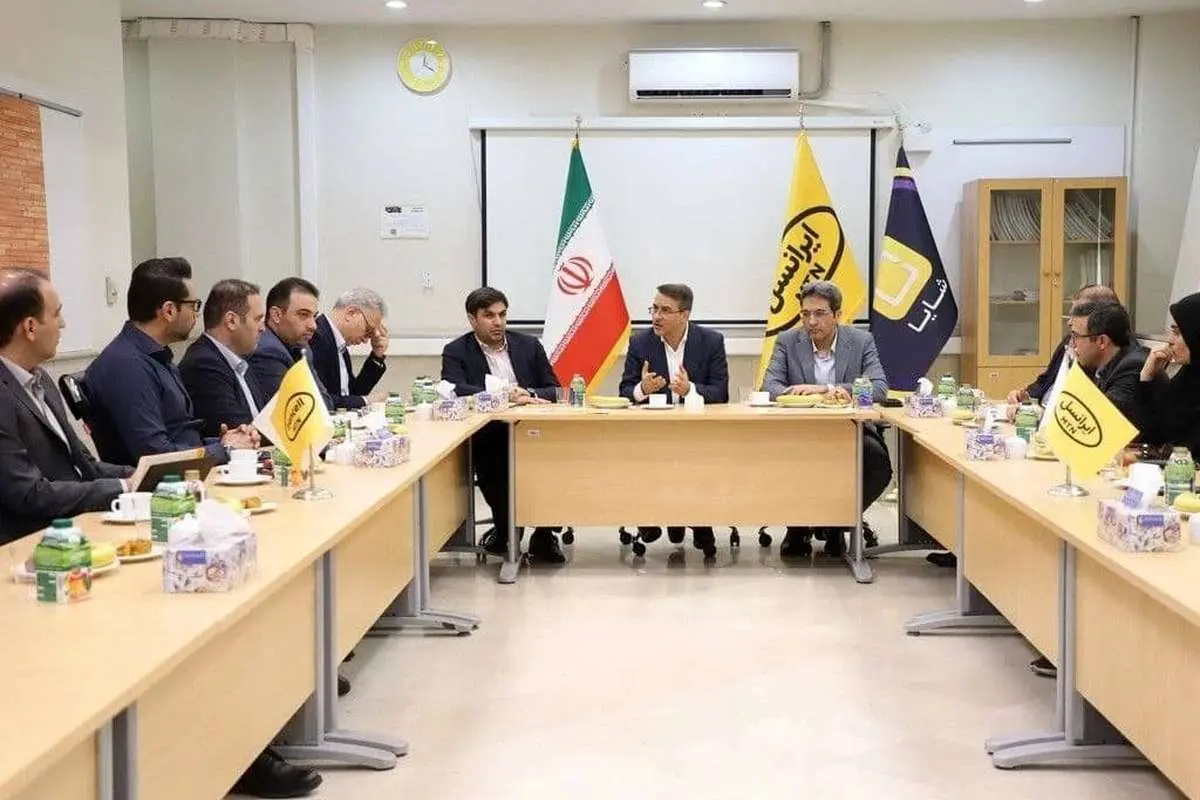 بازدید معاون رئیسجمهوری از روند پیشرفت سامانه «فواد» در ایرانسل