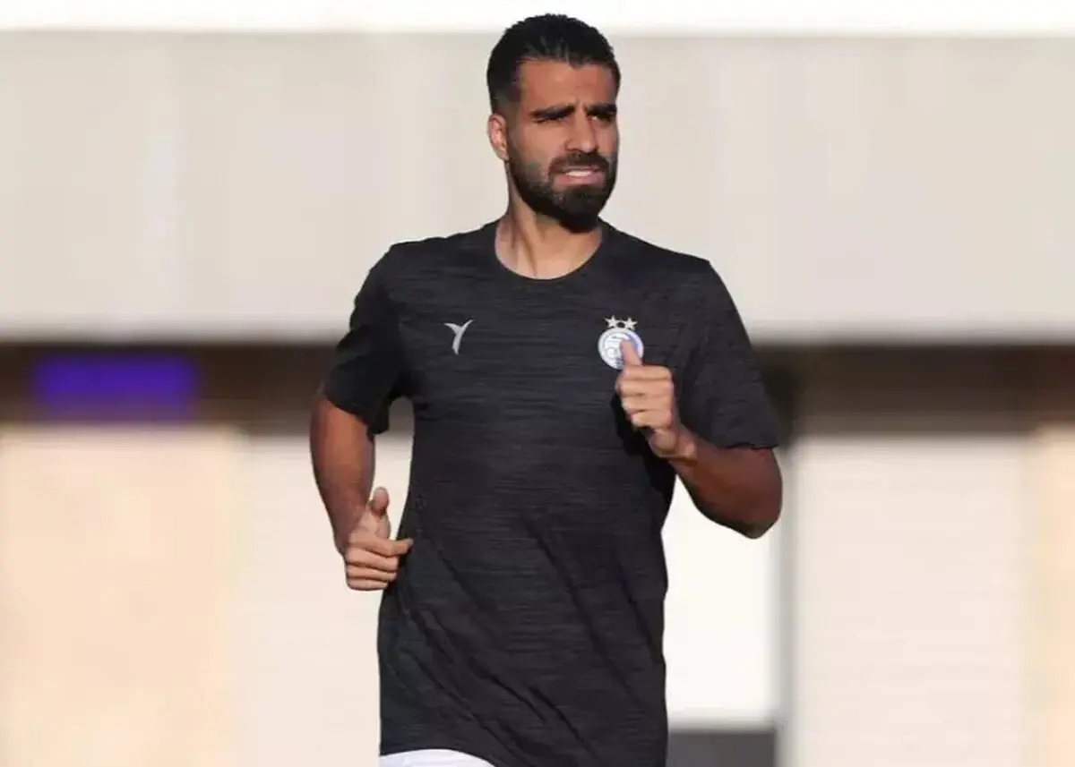 ستاره دفاعی استقلال بازی با هوادار را از دست داد