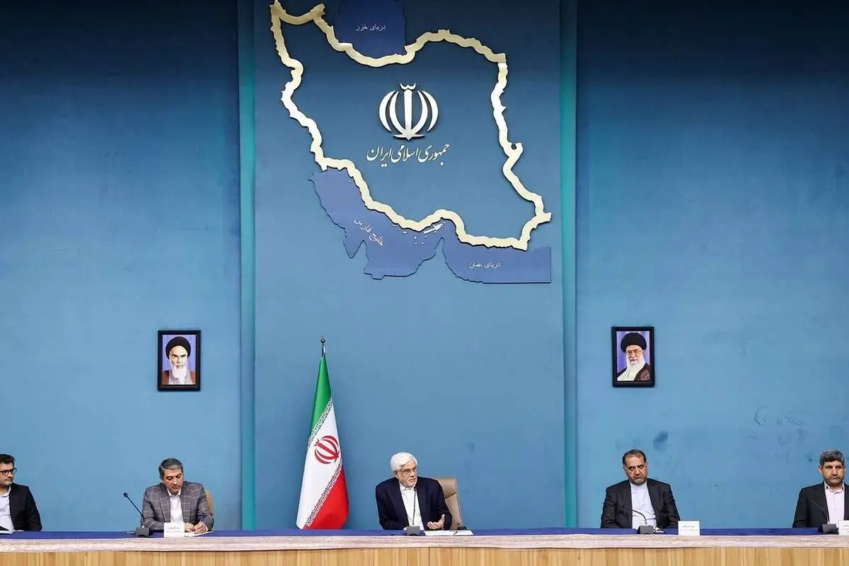عارف: برای پاسخگویی به مشکلات، اولویتهای مقطعی و ضربتی خواهیم داشت