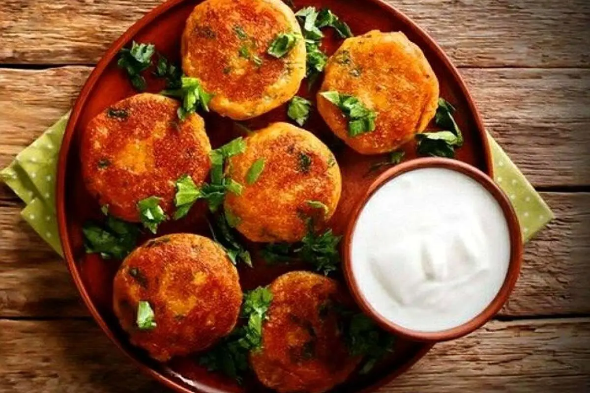 طرز تهیه کوکوی ماست ترد و خوشمزه