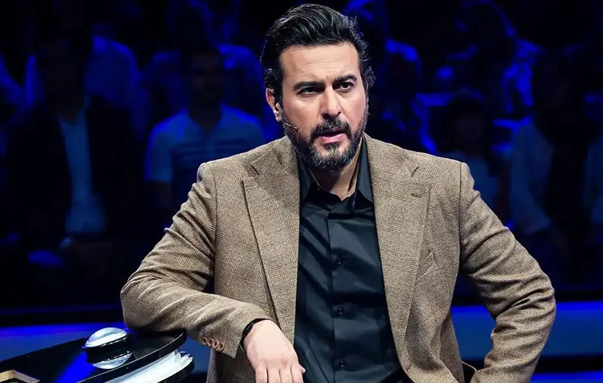 ببینید؛ ماجرای سرقت تلفن همراه محسن کیایی پشت چراغ قرمز