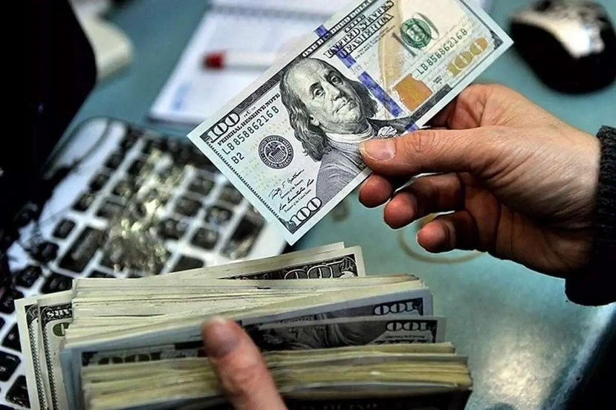 دو اتفاق مهم بازار دلار را آشفته کرد؛ بازگشت دلار به کانال هشتاد هزار تومان