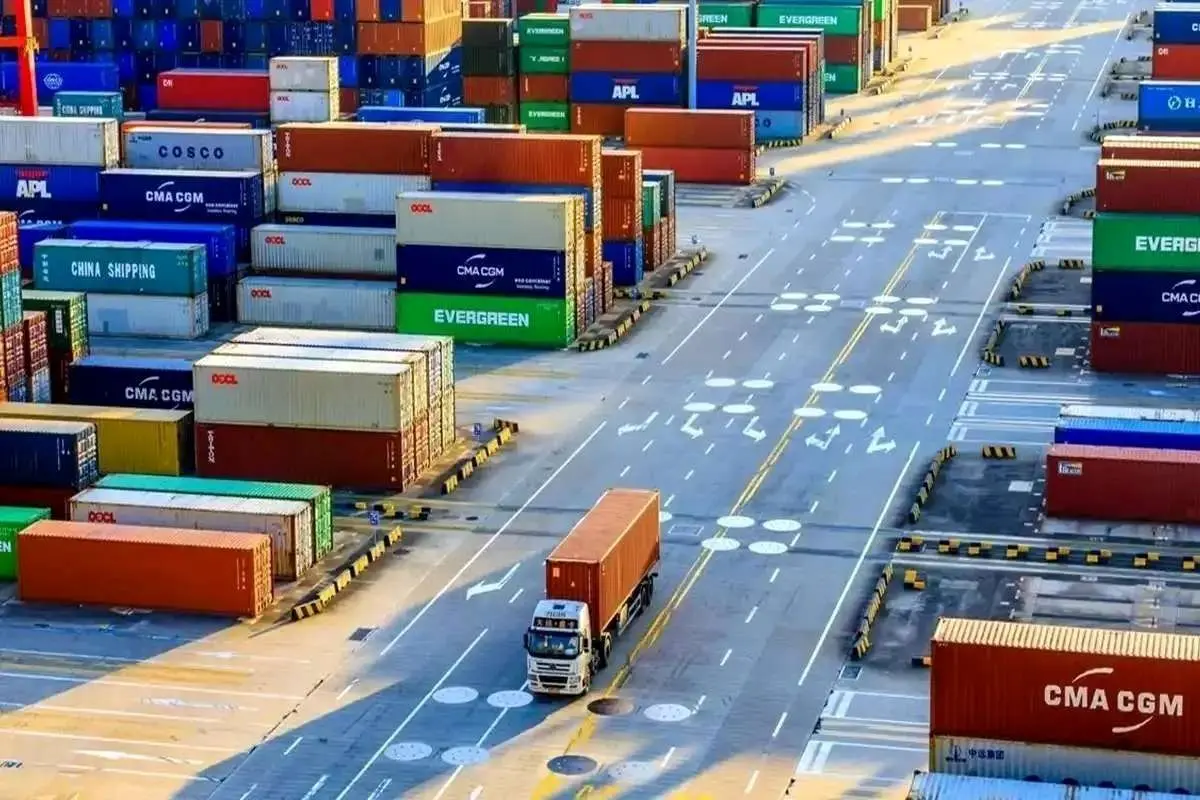 گره کور انبار‌ها؛ مصائب و دردسرهای دپوی کالا در گمرک‌ برای اقتصاد ایران