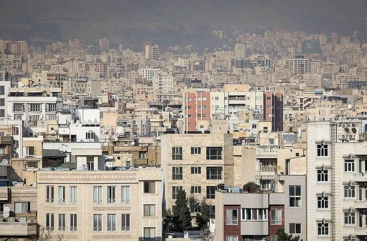 بازار مسکن تهران در آستانه تغییر؛ خریداران دست نگه داشته‌اند