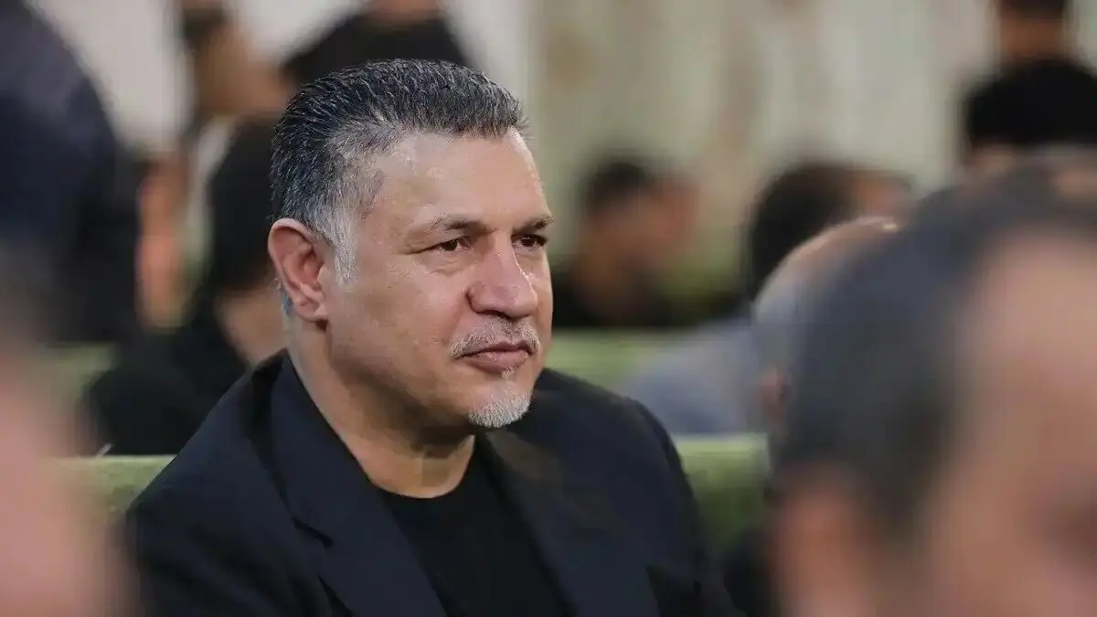 تصاویر؛ واکنش معنادار علی دایی در پی فاجعه بندرعباس