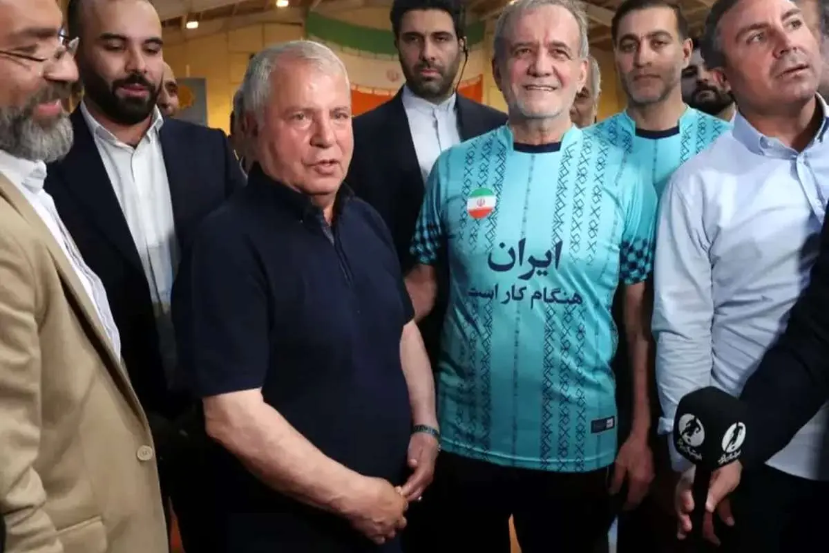 انتقاد نرم علی پروین از پزشکیان!