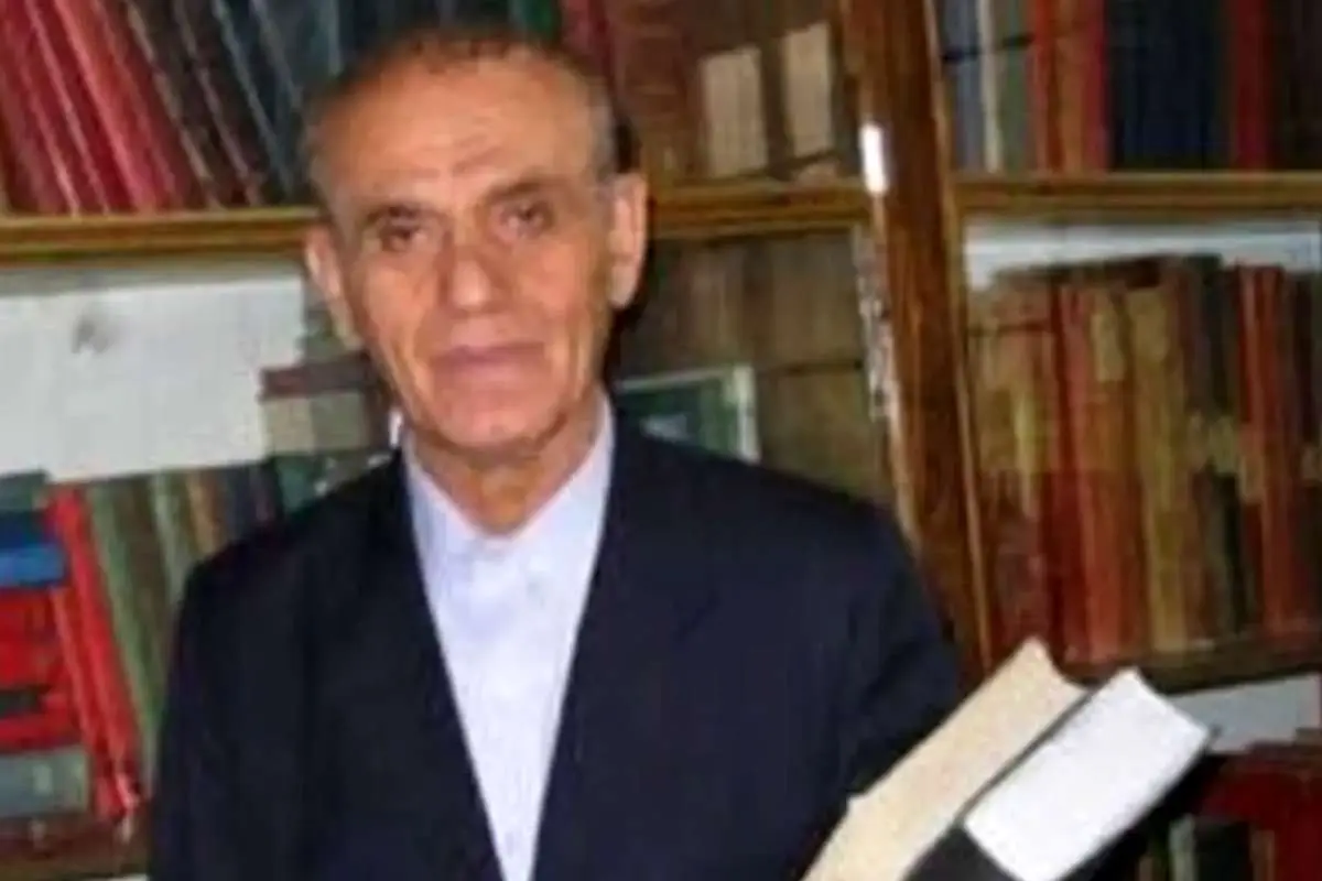مردی که زبان فارسی را به سرهنگ بودن ترجیح داد