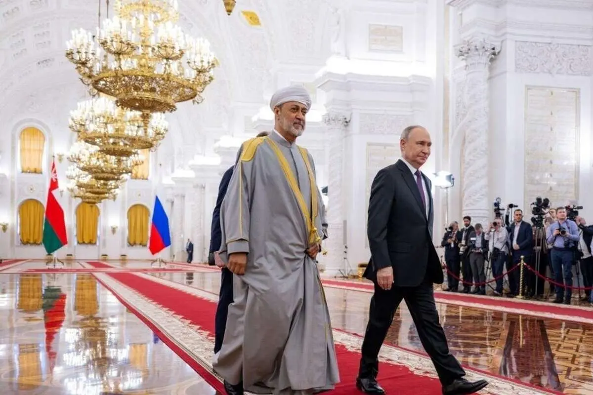 پوتین با پیشنهاد سلطان عمان درباره انتقال ذخایر هستهای ایران به روسیه مخالفت کرد