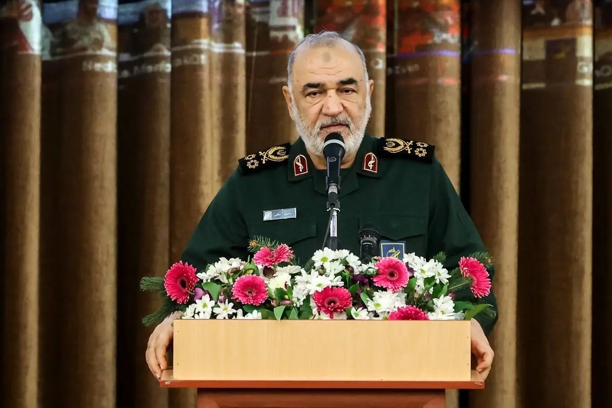 سرلشکر سلامی: عادت سپاه پشت نکردن به حریف و ایستادن آشکارا در میدان است