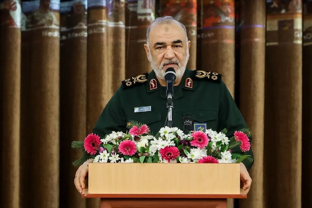 سرلشکر سلامی: عادت سپاه پشت نکردن به حریف و ایستادن آشکارا در میدان است